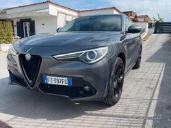 Grigio Usata 2017 Alfa Romeo Stelvio SUV | 18.900 € (Buon prezzo)