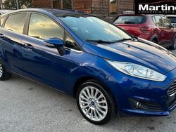 Blu Usata 2015 Ford Fiesta Titanium Due volumi | 7000 € (Buon prezzo)