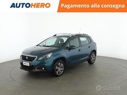 Verde Usata 2017 Peugeot 2008 Active SUV | 9999 € (Buon prezzo)