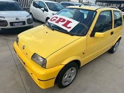Giallo Usata 1998 Fiat Cinquecento Due volumi | 2500 € (Buon prezzo)