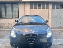 Nero Usata 2013 Alfa Romeo Giulietta Distinctive Due volumi | 7000 € (Ottimo prezzo)