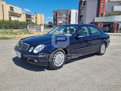 Blu Usata 2006 Mercedes E220 Elegance Tre volumi | 4700 € (Super prezzo)