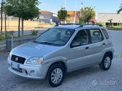 Argento Usata 2001 Suzuki Ignis GL Due volumi | 1690 € (Buon prezzo)