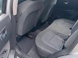 Grigio Usata 2009 Nissan Qashqai SUV | 2000 €