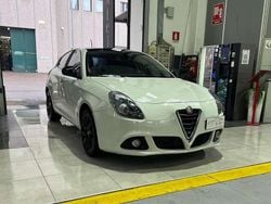 Bianco Usata 2015 Alfa Romeo Giulietta Tre volumi | 6500 € (Ottimo prezzo)