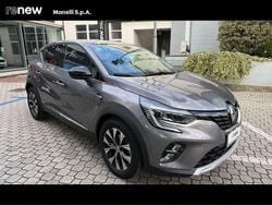 Grigio scuro Usata 2022 Renault Captur Techno SUV | 18.350 € (Buon prezzo)