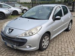 Argento Usata 2009 Peugeot 206+ Due volumi | 2500 € (Buon prezzo)