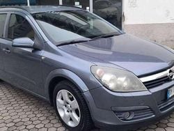 Argento Usata 2007 Opel Astra Station wagon | 2300 € (Buon prezzo)