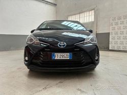 Grigio Usata 2019 Toyota Yaris Hybrid Edition Due volumi | 9990 € (Super prezzo)