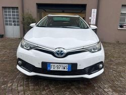 Bianco Usata 2016 Toyota Auris Hybrid Lounge Station wagon | 9000 €
