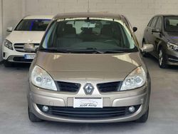 Metallizzato Usata 2008 Renault Scénic II Monovolume | 2700 € (Buon prezzo)