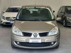 Metallizzato Usata 2008 Renault Scénic II Monovolume | 2999 € (Buon prezzo)