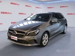 Grigio Usata 2017 Mercedes A180 Tre volumi | 11.600 € (Buon prezzo)