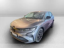 Grigio scisto Nuova 2024 Renault Mégane Evolution Tre volumi | 31.500 € (Ottimo prezzo)