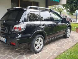 Nero Usata 2005 Mitsubishi Outlander SUV | 9400 €