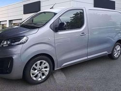 Grigio argento metallizzato Usata 2022 Citroën Jumpy Monovolume | 16.500 € (Cara)