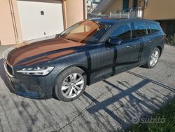 Grigio Usata 2019 Volvo V60 Business Edition Station wagon | 21.000 € (Molto cara)
