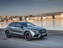 Usata 2018 Mercedes GLA200 Premium SUV | 22.999 € (Cara)