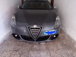 Usata 2011 Alfa Romeo Giulietta Due volumi | 6500 € (Buon prezzo)