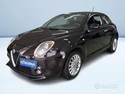 Nero Usata 2017 Alfa Romeo MiTo Super Due volumi | 9400 € (Buon prezzo)