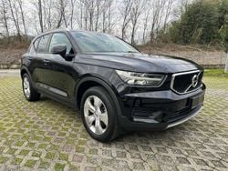 Nero Usata 2021 Volvo XC40 Momentum SUV | 24.800 € (Cara)