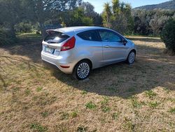 Usata 2009 Ford Fiesta Tre volumi | 6700 € (Molto cara)