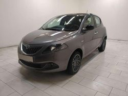 Grigio pastello Usata 2021 Lancia Ypsilon Gold Due volumi | 14.690 € (Molto cara)