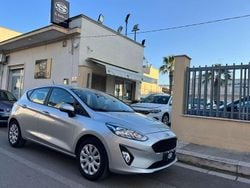 Argento Usata 2019 Ford Fiesta Business Edition Tre volumi | 9800 € (Buon prezzo)