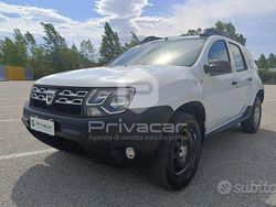 Bianco Usata 2015 Dacia Duster Prestige Station wagon | 7400 € (Buon prezzo)