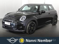Nero Usata 2022 Mini Cooper SE Classic Due volumi | 22.500 € (Molto cara)