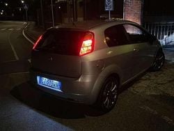 Usata 2005 Fiat Grande Punto Dynamic Due volumi | 3000 € (Buon prezzo)