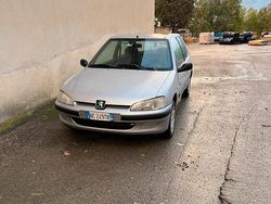 Usata 1998 Peugeot 106 Due volumi | 1000 €