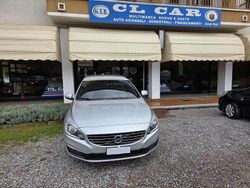 Argento Usata 2018 Volvo V60 Momentum Station wagon | 12.990 € (Buon prezzo)