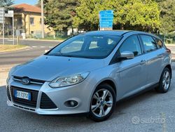 Grigio Usata 2011 Ford Focus Station wagon | 3200 € (Buon prezzo)