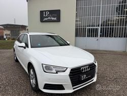 Bianco Usata 2016 Audi A4 Business Tre volumi | 10.800 € (Buon prezzo)