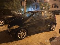 Nero Usata 2007 Mercedes A180 Avantgarde Tre volumi | 999 € (Super prezzo)