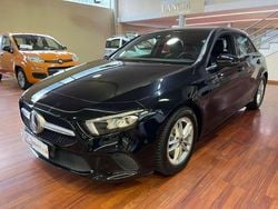 Nero Usata 2019 Mercedes A180 Executive Tre volumi | 18.900 € (Ottimo prezzo)