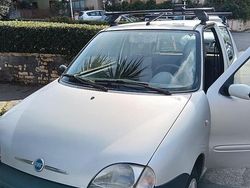Grigio Usata 2006 Fiat 600 Tre volumi | 1700 € (Buon prezzo)
