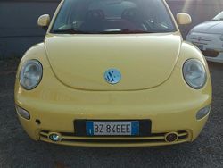 Giallo Usata 2002 VW Beetle Tre volumi | 1900 € (Ottimo prezzo)