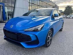 Blu Nuova 2025 MG MG3 Luxury Due volumi | 18.640 € (Buon prezzo)