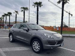 Grigio Usata 2011 Porsche Cayenne SUV | 11.900 € (Buon prezzo)