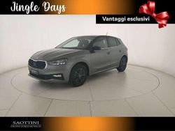 Grigio graphite metallizzato nero tulipa Usata 2024 Skoda Fabia Style Due volumi | 17.900 € (Buon prezzo)