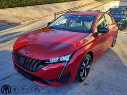 Rosso Usata 2023 Peugeot 308 Allure Tre volumi | 18.490 € (Ottimo prezzo)