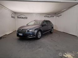 Grigio metallizzato scuro Usata 2021 Skoda Superb Style Station wagon | 21.000 € (Ottimo prezzo)