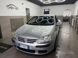 Grigio Usata 2005 VW Golf IV Comfortline Station wagon | 3500 € (Buon prezzo)