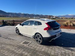 Bianco Usata 2016 Volvo V40 CC Momentum Station wagon | 6500 € (Buon prezzo)