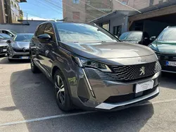 Grigio Usata 2024 Peugeot 5008 GT Monovolume | 24.990 € (Buon prezzo)