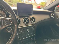 Grigio Usata 2017 Mercedes GLA220 SUV | 17.500 € (Buon prezzo)