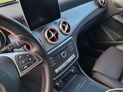 Blu/azzurro Usata 2018 Mercedes CLA220 Shooting Brake Station wagon | 15.500 € (Buon prezzo)