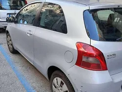 Grigio Usata 2007 Toyota Yaris Sol Tre volumi | 2000 € (Buon prezzo)